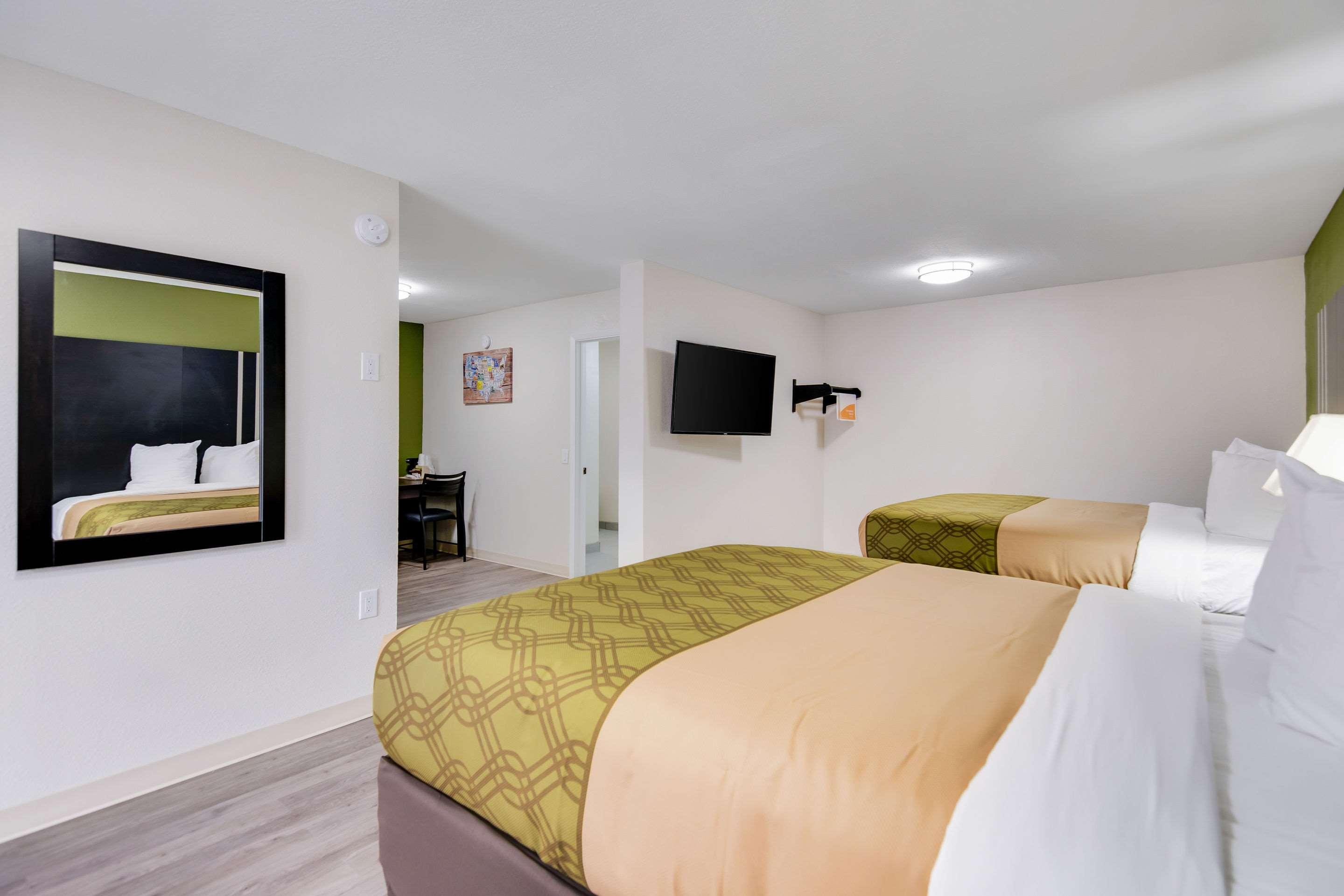 Super 8 By Wyndham Palestine Tx Hotel Luaran gambar